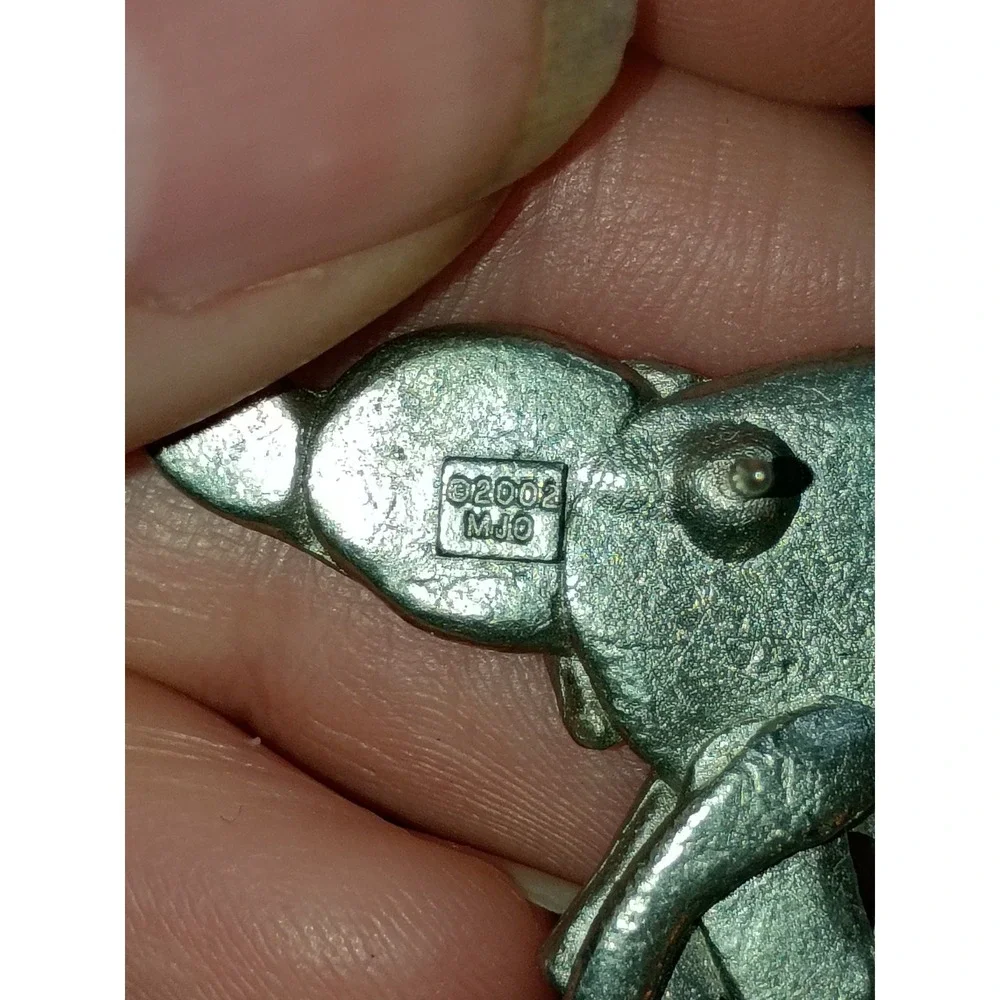 Elephant Trunk Up Hat Pin/ Brooch Signed MJO 2002 Silver‎ Tone